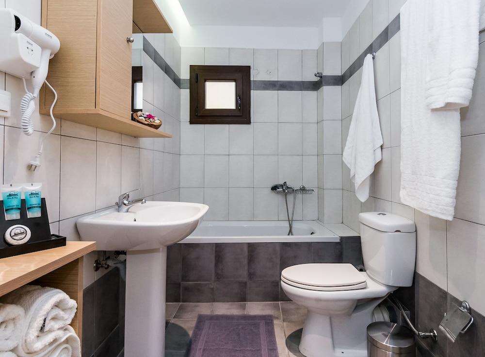 Alektor Studios & Apartments Закінф Екстер'єр фото
